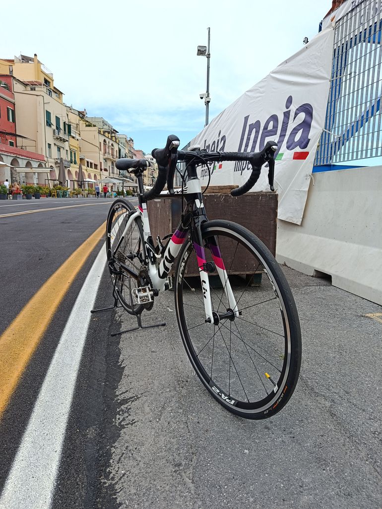 Używany Liv Envie Advanced 2 2016 Road & Gravel — zdjęcie 2 z 10