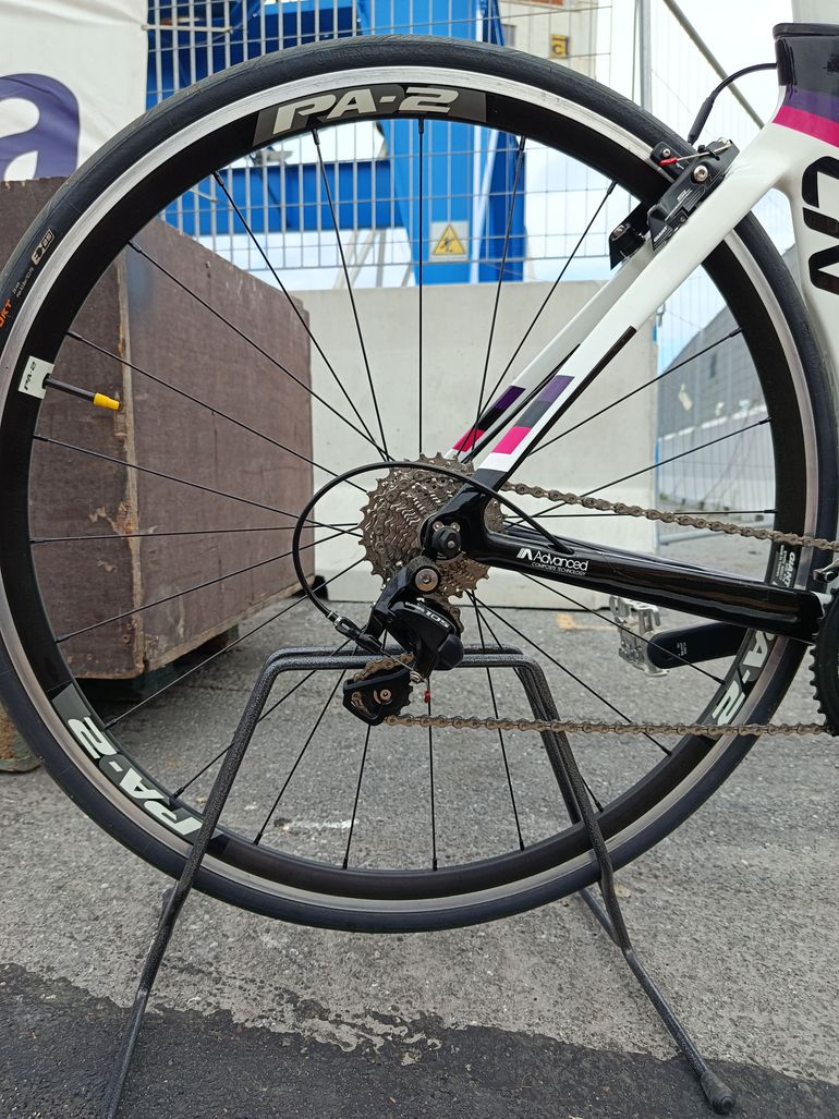 Używany Liv Envie Advanced 2 2016 Road & Gravel — zdjęcie 6 z 10