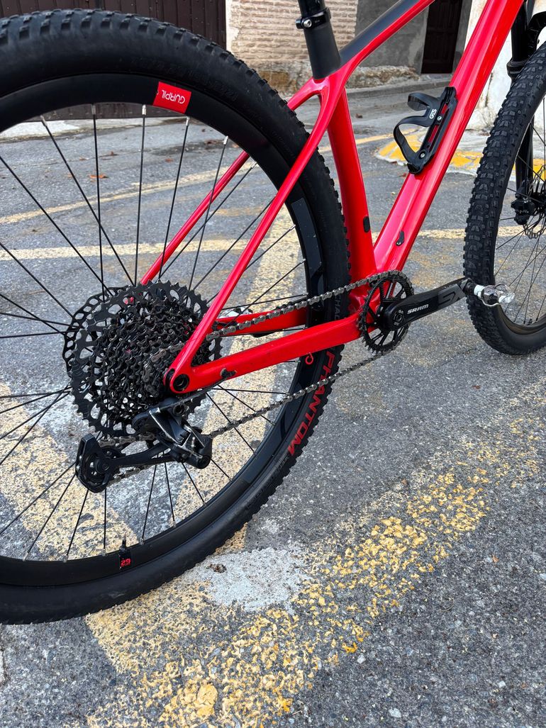 Used Scott Scale 940 2023 2023 Mountainbike, Red, 29 — image 3 of 9