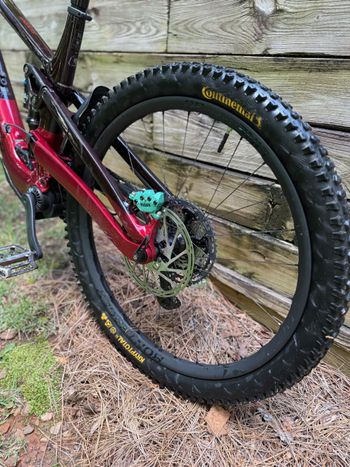 Used Trek Slash+ 9.7 SLX/XT 2025 2025 Mountainbike, Red — image 5 of 10