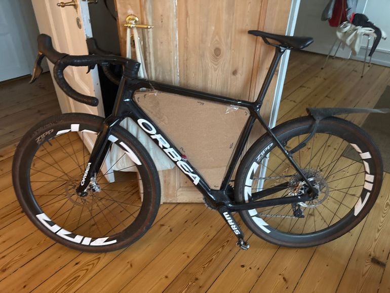 Gebrauchtes Orbea TERRA M20iTEAM 2024 2024 Road & Gravel, Schwarz — Bild 1 von 3