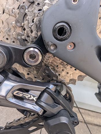 Used Trek Domane+ HP 2022 2022 Road & Gravel, Black — image 9 of 14