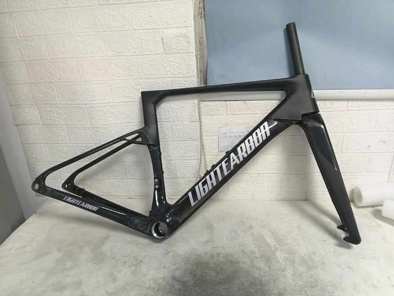 Used Lightcarbon Custom SRAM Force eTap AXS 2026 Road & Gravel, Black — image 8 of 11