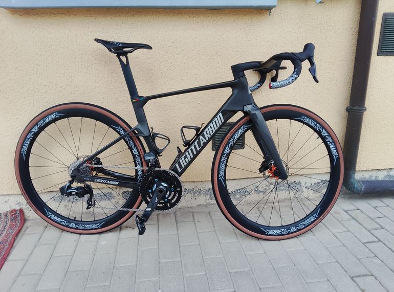 Used Lightcarbon Custom SRAM Force eTap AXS 2026 Road & Gravel, Black — image 6 of 7