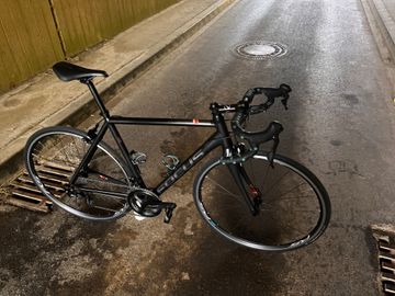 Gebrauchtes Focus IZALCO RACE 6.9 2020 2020 Road & Gravel, Schwarz — Bild 13 von 14