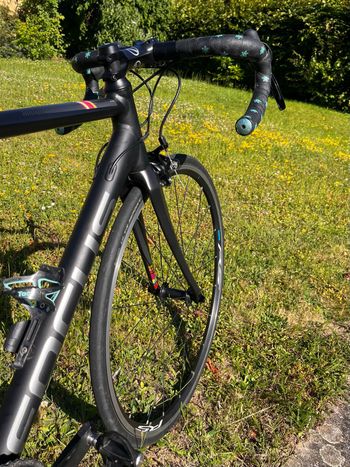 Used Focus IZALCO RACE 6.9 2020 2020 Road & Gravel, Black — image 6 of 9