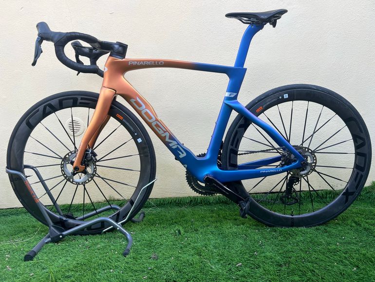 Used Pinarello DOGMA F DURA ACE Di2 Disc 2023 Frameset 2023 Road & Gravel, Orange — image 6 of 6
