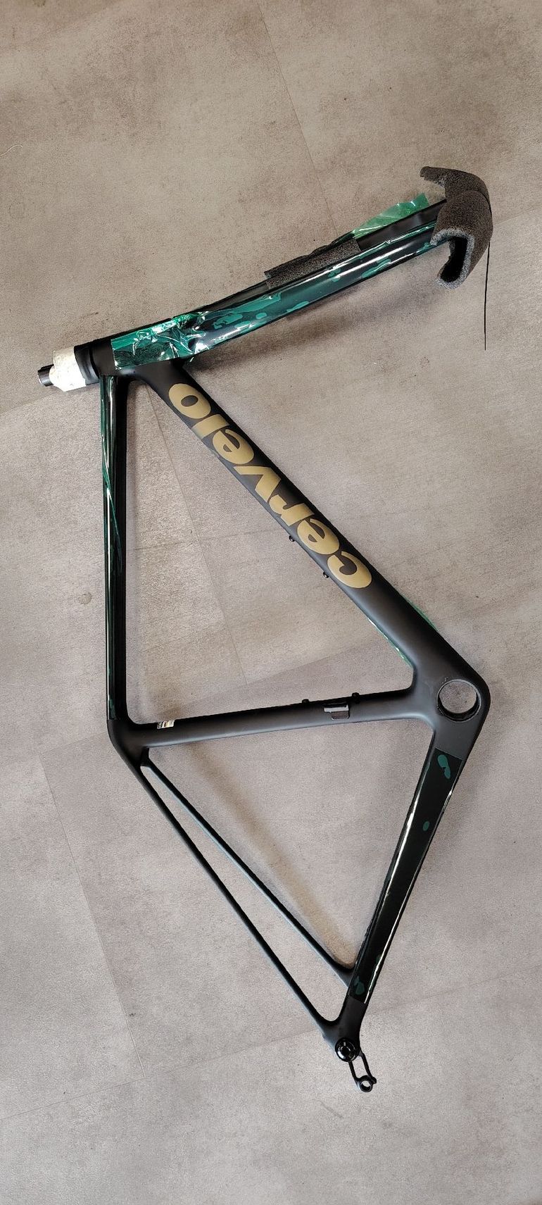 Cervélo R5 Frameset 2026 Frameset 2026 Road & Gravel d'occasion — image 1 sur 3
