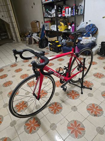 Used Focus IZALCO RACE 9.8 2019 2019 Road & Gravel, Red — image 3 of 21