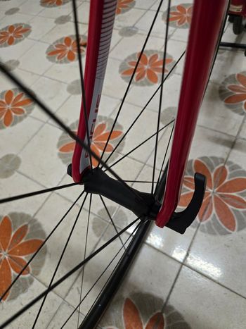 Used Focus IZALCO RACE 9.8 2019 2019 Road & Gravel, Red — image 10 of 21