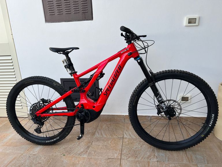 Used Specialized Turbo Levo 3 Comp Alloy 2023 2023 Mountainbike, Red, 29, 27.5 — image 1 of 9