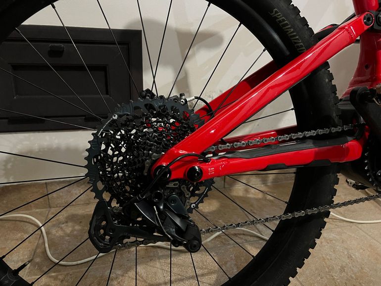 Used Specialized Turbo Levo 3 Comp Alloy 2023 2023 Mountainbike, Red, 29, 27.5 — image 3 of 9