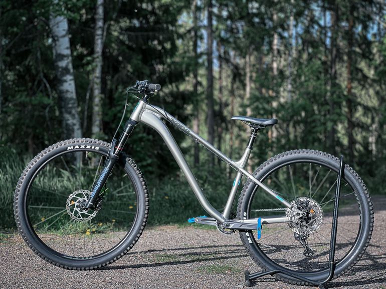 Tweedehands Kona Honzo DL 2026 2026 Mountainbike — afbeelding 5 van 6
