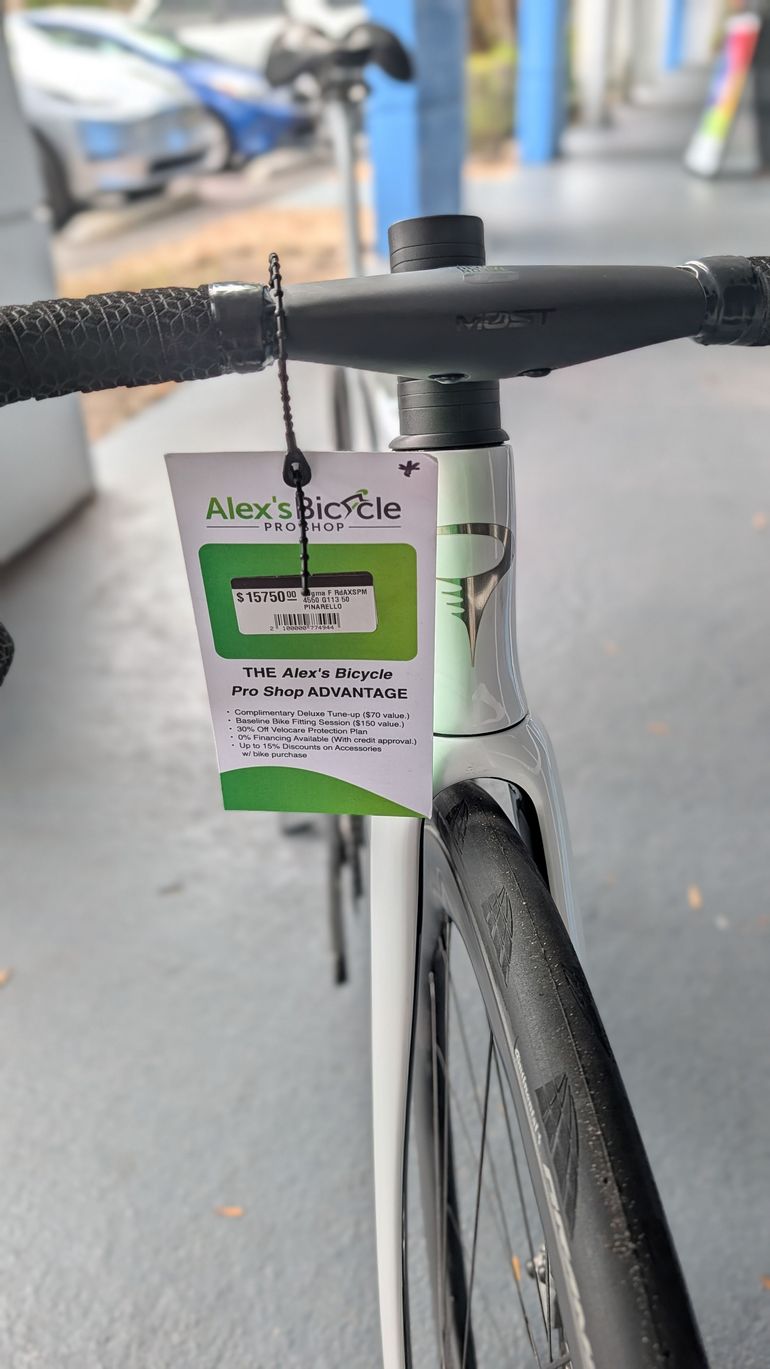 Used Pinarello DOGMA F SRAM RED ETAP AXS 2026 2026 Road & Gravel, White — image 4 of 5