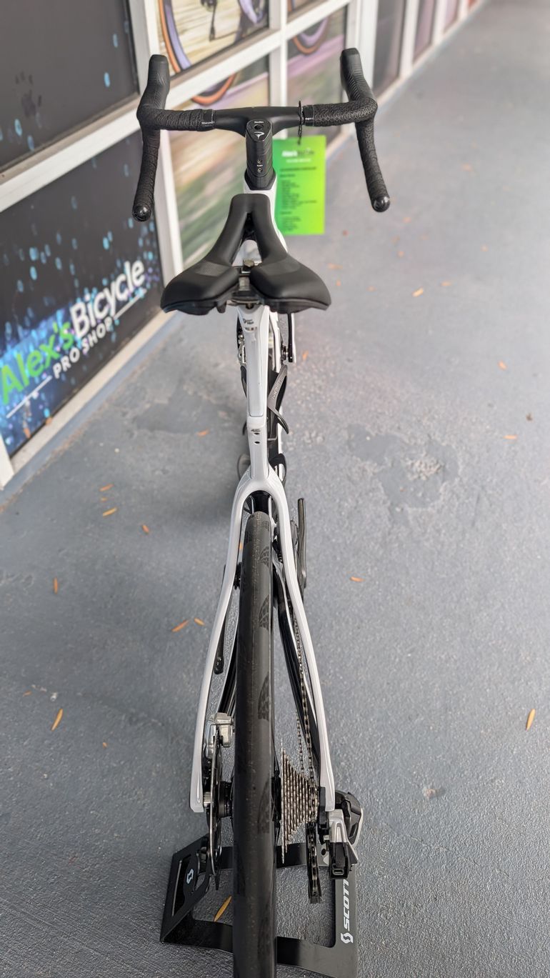 Used Pinarello DOGMA F SRAM RED ETAP AXS 2026 2026 Road & Gravel, White — image 5 of 5