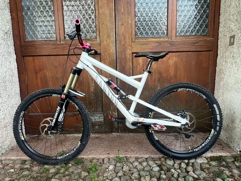 Used Canyon Torque Shimano Deore XT 2006 Mountainbike, White — image 2 of 5
