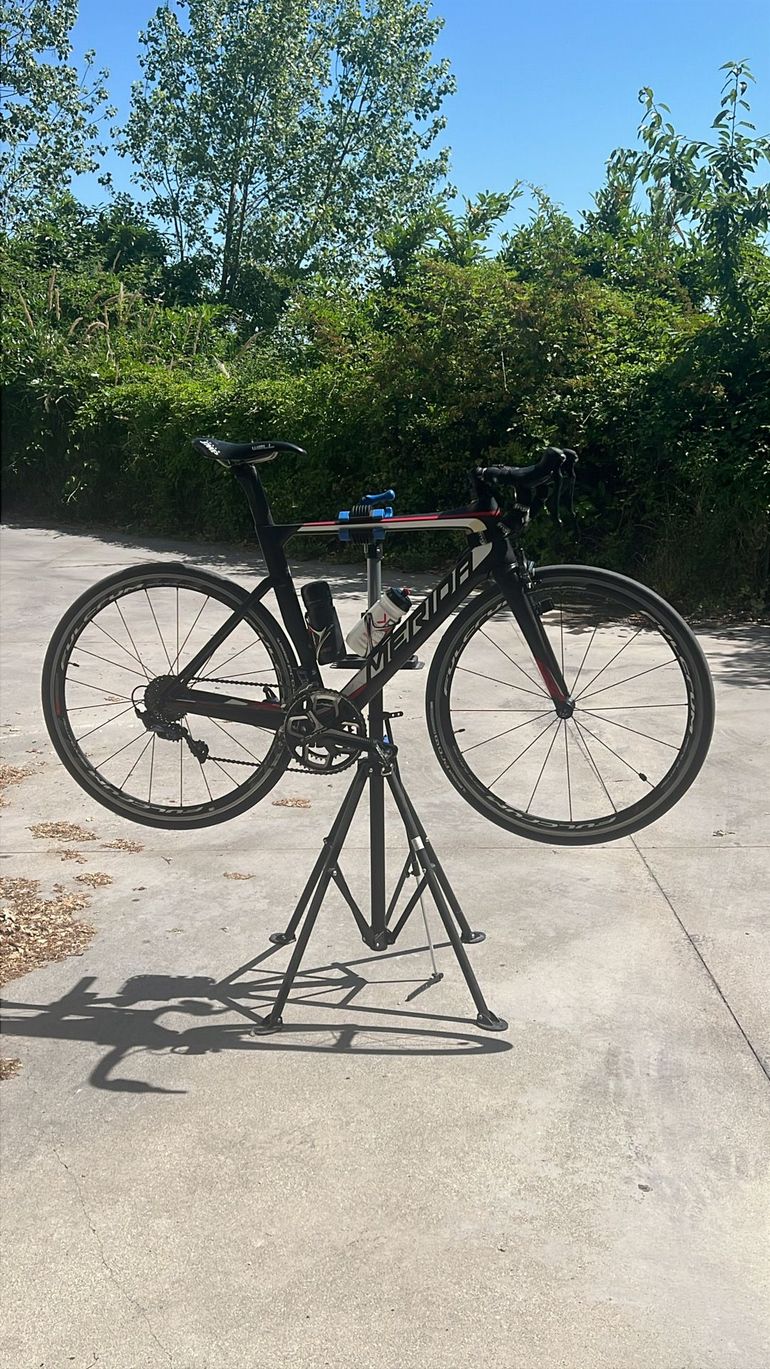 Używany Merida Reacto CF 905 2014 2014 Road & Gravel — zdjęcie 1 z 3
