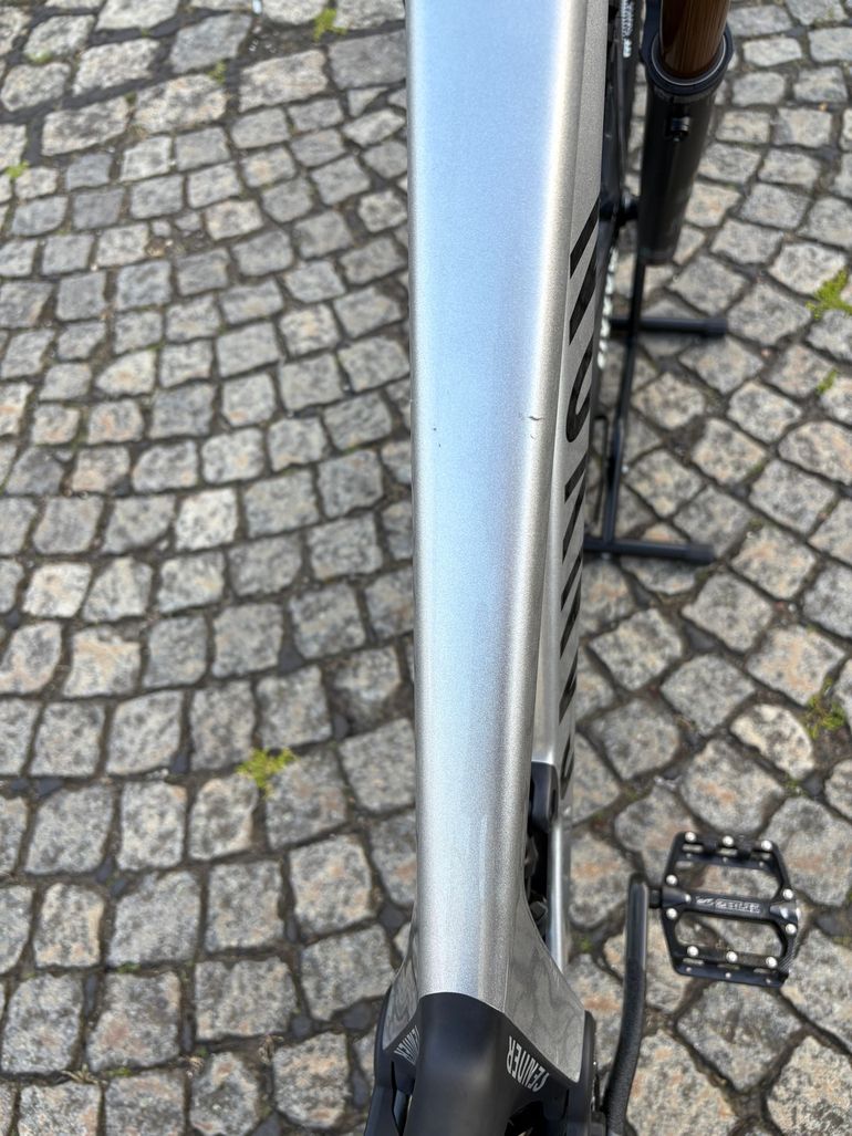 Used Canyon Sender CFR Mullet 2022 2022 Mountainbike, Black, 29, 27.5 — image 14 of 14