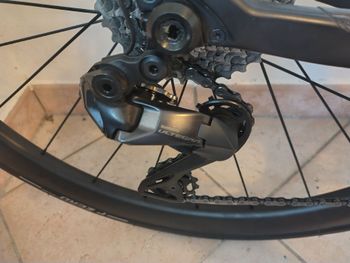 Used Bottecchia Emme Shimano Ultegra Di2 2023 Road & Gravel, Green — image 5 of 9