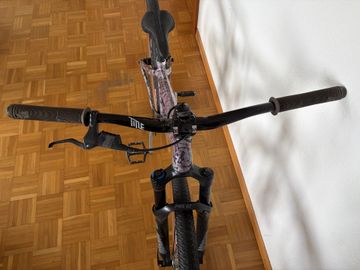 Octane One Custom Other SRAM - Mountainbike 2025 Mountainbike de segunda mano, Gris claro — imagen 3 de 8