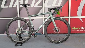 Used Specialized S-Works Tarmac SL8 - SRAM RED AXS 2026 2026 Road & Gravel