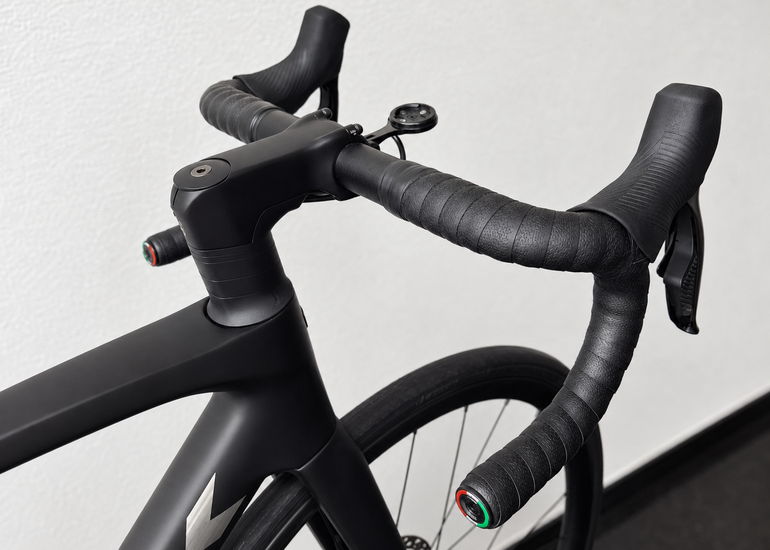 Used Trek Madone SL 6 AXS Gen 8 2025 2025 Road & Gravel, Black — image 6 of 8
