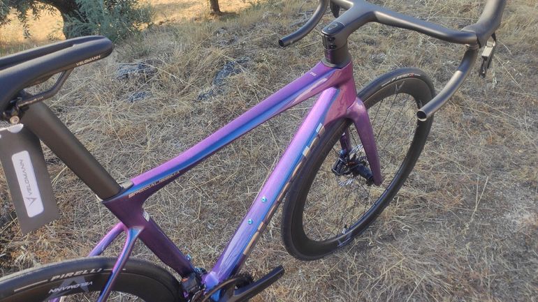Used Bianchi Specialissima PRO Ultegra Di2 2025 2025 Road & Gravel, Purple — image 2 of 10