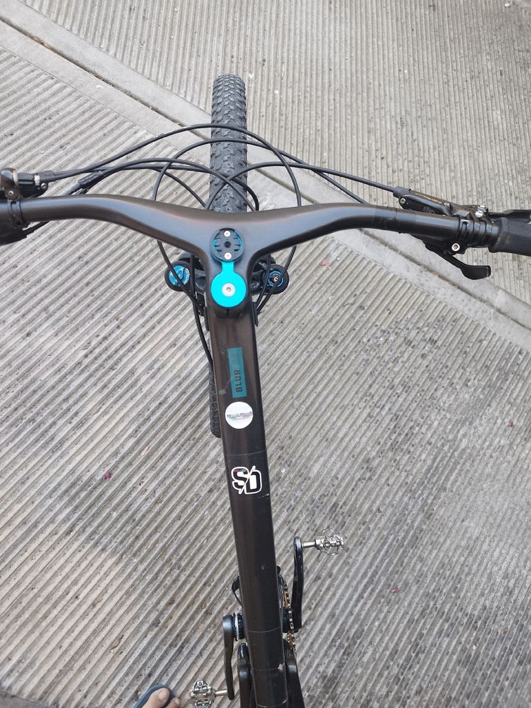 Used Santa Cruz Blur SRAM GX Eagle 2023 Mountainbike, Black — image 5 of 6