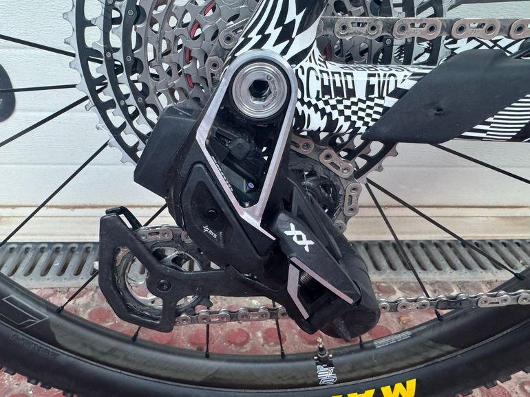Used KTM Scarp Sram Eagle Transmission XX SL 2025 Mountainbike, White — image 3 of 10