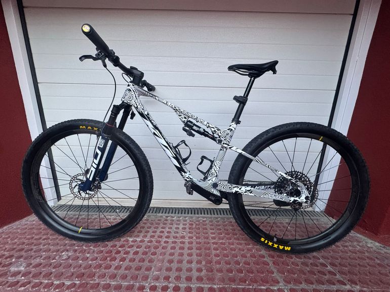 Used KTM Scarp Sram Eagle Transmission XX SL 2025 Mountainbike, White — image 2 of 10