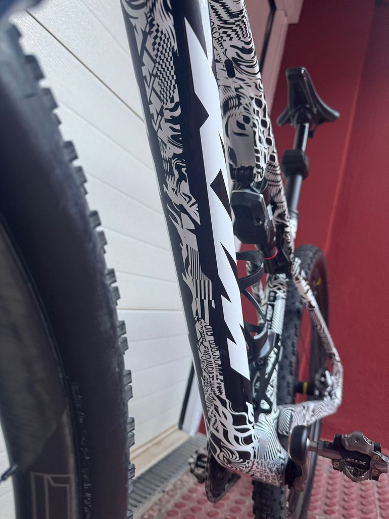 Used KTM Scarp Sram Eagle Transmission XX SL 2025 Mountainbike, White — image 9 of 10