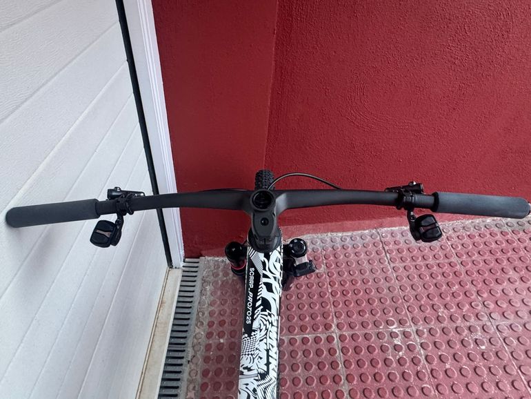 Used KTM Scarp Sram Eagle Transmission XX SL 2025 Mountainbike, White — image 4 of 10