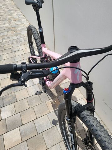 Used Specialized Epic Pro LTD 2024 2024 Mountainbike, White, 29 — image 7 of 13