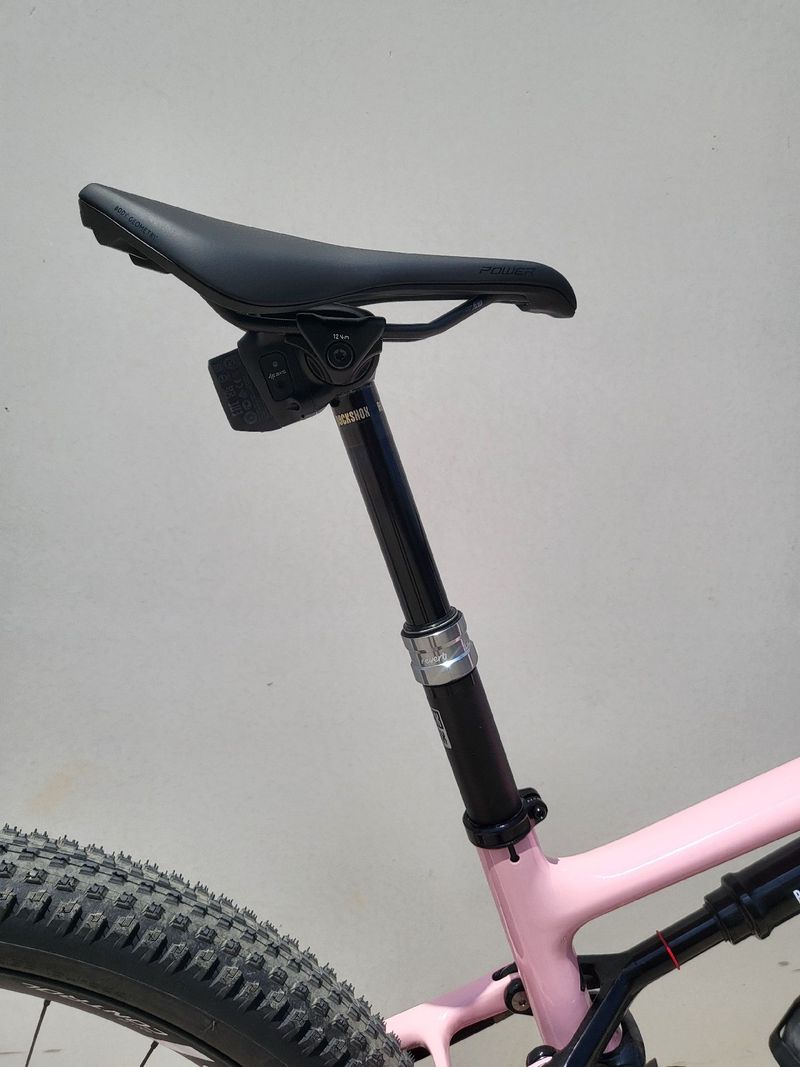 Used Specialized Epic Pro LTD 2024 2024 Mountainbike, White, 29 — image 6 of 13
