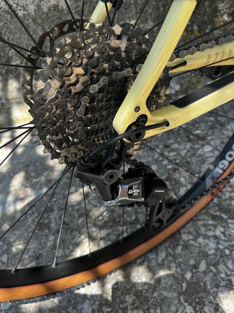 Used Focus ATLAS 8.8 2024 2024 Road & Gravel, Orange — image 10 of 14