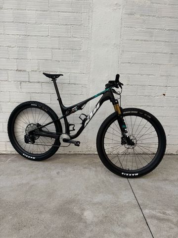 Tweedehands KTM SCARP MT EXONIC 2024 2024 Mountainbike — afbeelding 1 van 5