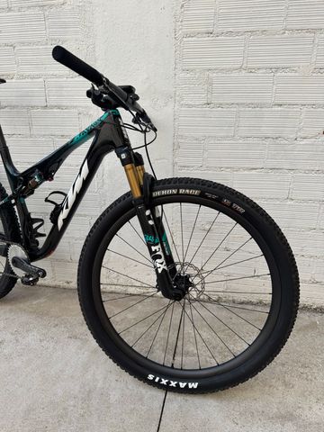 Tweedehands KTM SCARP MT EXONIC 2024 2024 Mountainbike — afbeelding 2 van 5