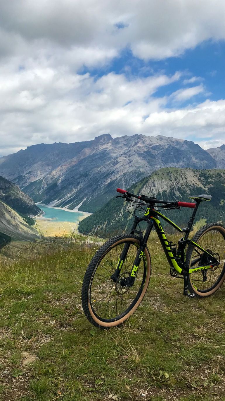 Used Scott Spark 920 2018 2018 Mountainbike, Black, 29 — image 2 of 5