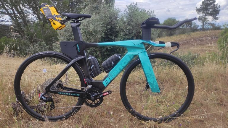 Käytetty Bianchi Aquila RC Rival Etap AXS E1 2026 2026 Road & Gravel — kuva 1 / 8
