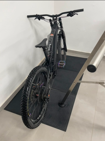 Used Specialized Turbo Kenevo Expert 2021 2021 Mountainbike, Black, 27.5 — image 14 of 17