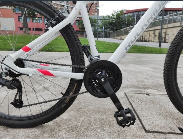 Used ROCKRIDER Women's 27.5" Mountain Bike ST 100 2021 2021 Mountainbike, White, 27.5 — image 2 of 4