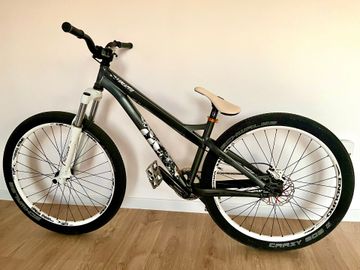 Używany Specialized Custom Shimano Deore 2014 Mountainbike — zdjęcie 2 z 7