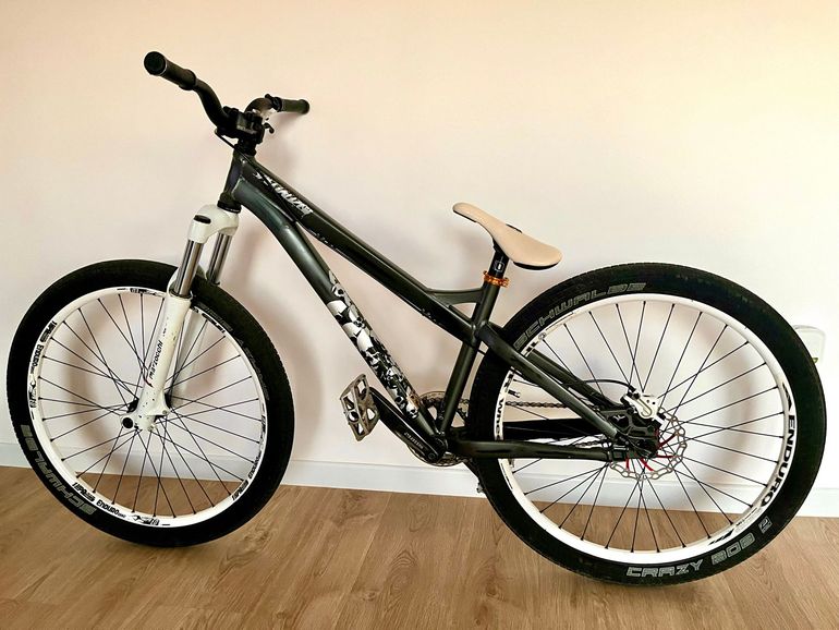 Używany Specialized Custom Shimano Deore 2014 Mountainbike — zdjęcie 2 z 7