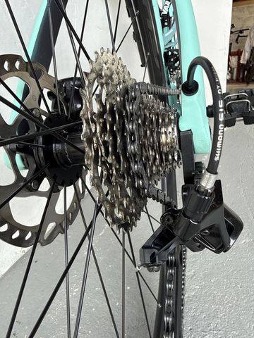 Brugt Bianchi Oltre Race 105 2023 2023 Road & Gravel — billede 6 af 6