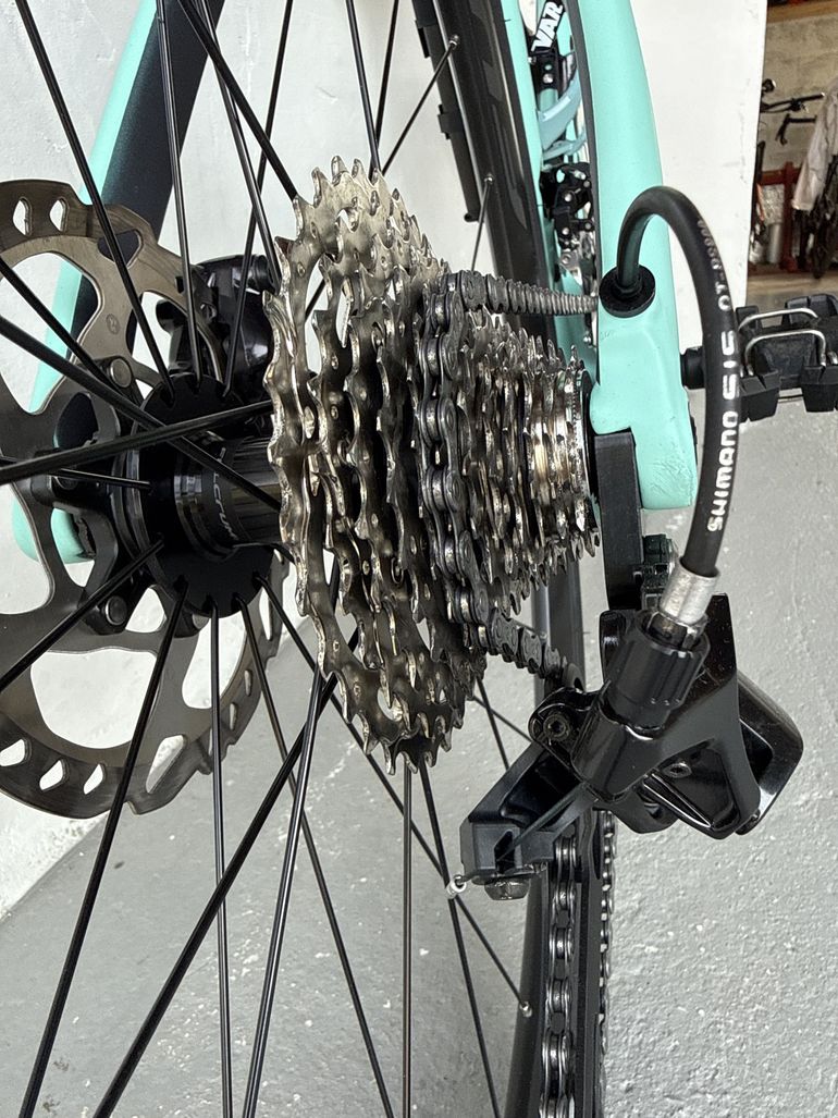 Brugt Bianchi Oltre Race 105 2023 2023 Road & Gravel — billede 6 af 6
