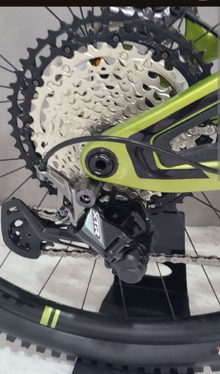 Używany Pivot SWITCHBLADE Pro XT/XTR 2023 2023 Mountainbike — zdjęcie 3 z 6