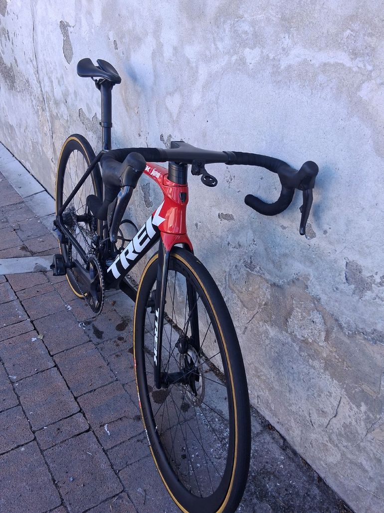 Used Trek Emonda Shimano Ultegra Di2 2022 Road & Gravel, Blue — image 4 of 6