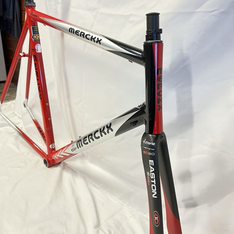 Used Eddy Merckx 25th Anniversary Frameset 60cm Easton EC90 Aero Carbon Fork Seatpost Frameset 2005 Road & Gravel, Red — image 2 of 18