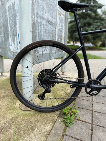 Used Cannondale Topstone 4 2024 2024 Road & Gravel, Black — image 2 of 10