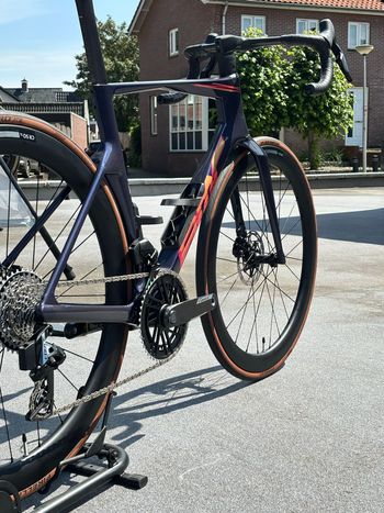 Used BMC Teammachine R 01 THREE 2026 2026 Road & Gravel, Blue — image 2 of 8